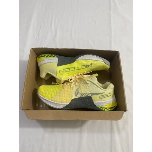 yellow nike metcon